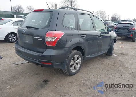 2015 Subaru Forester 2.5I z USA, uszkodzony, nr VIN JF2SJABC2FH416842